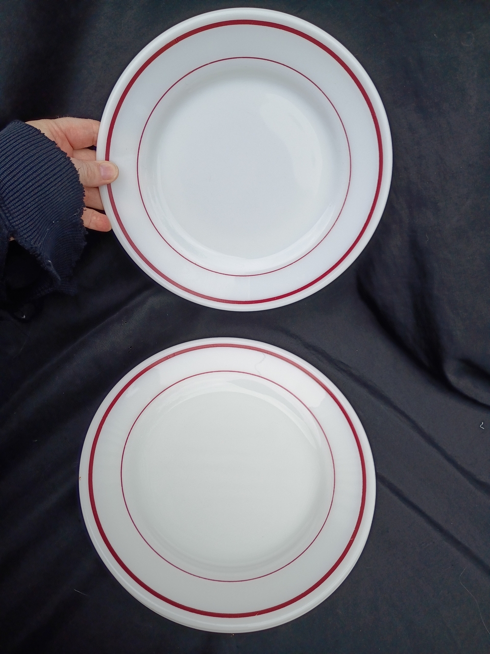 Four Vtg Pyrex Tableware by Corning 9" Dinner Plates Diner Restaurant Burgundy